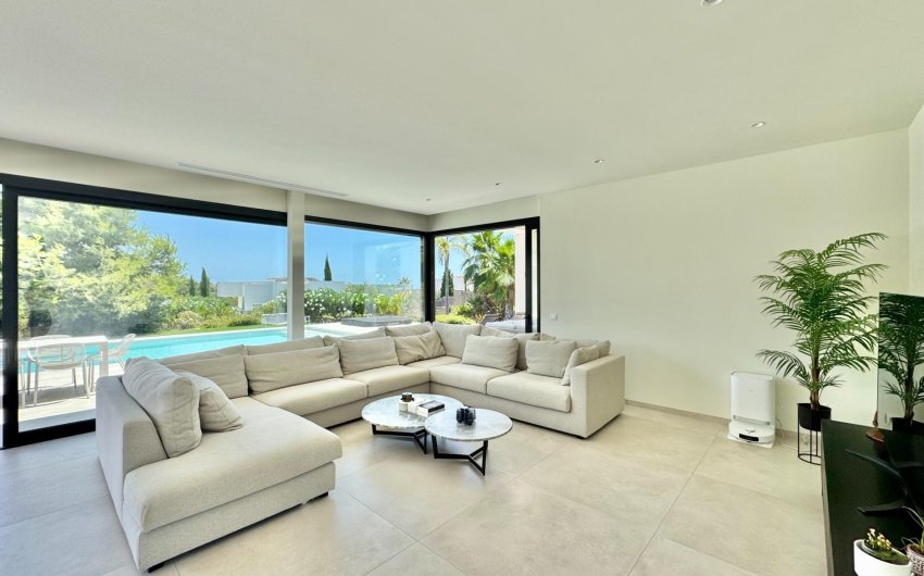 Revente - Villa -
Orihuela - Las Colinas Golf