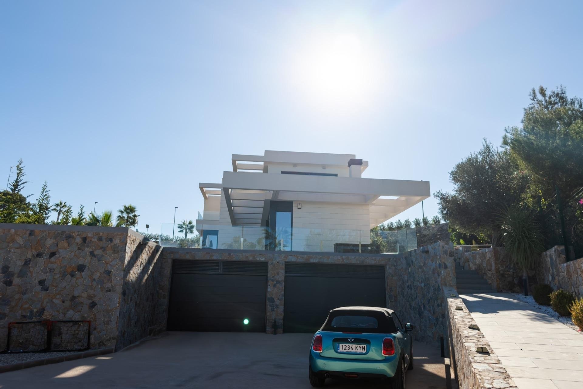 Revente - Villa -
Orihuela - Las Colinas Golf