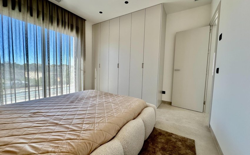 Revente - Villa -
Orihuela - Las Colinas Golf