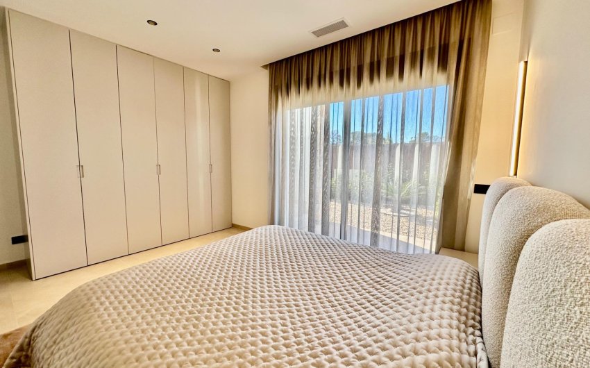 Revente - Villa -
Orihuela - Las Colinas Golf