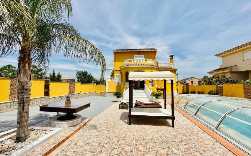 Revente - Villa -
Orihuela - Urb. Montepinar