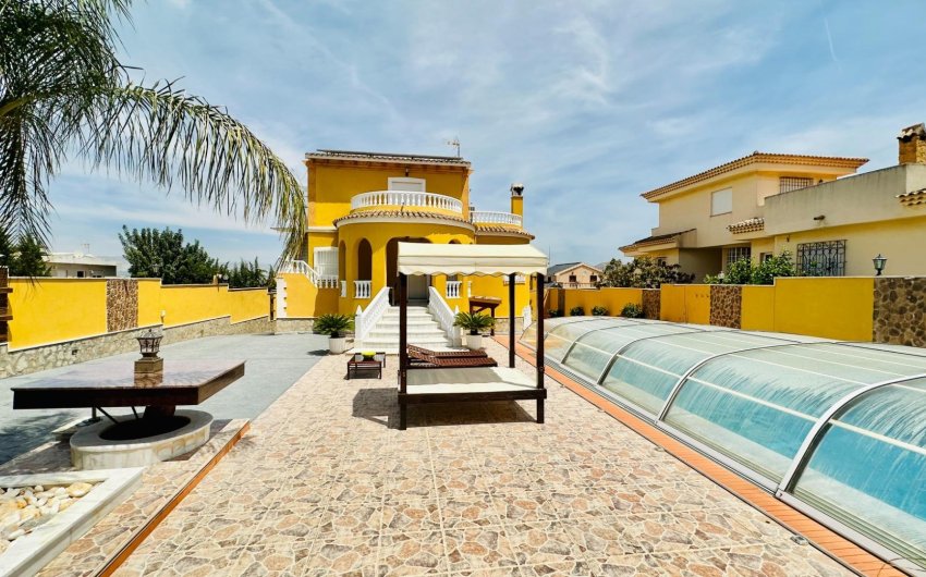 Revente - Villa -
Orihuela - Urb. Montepinar