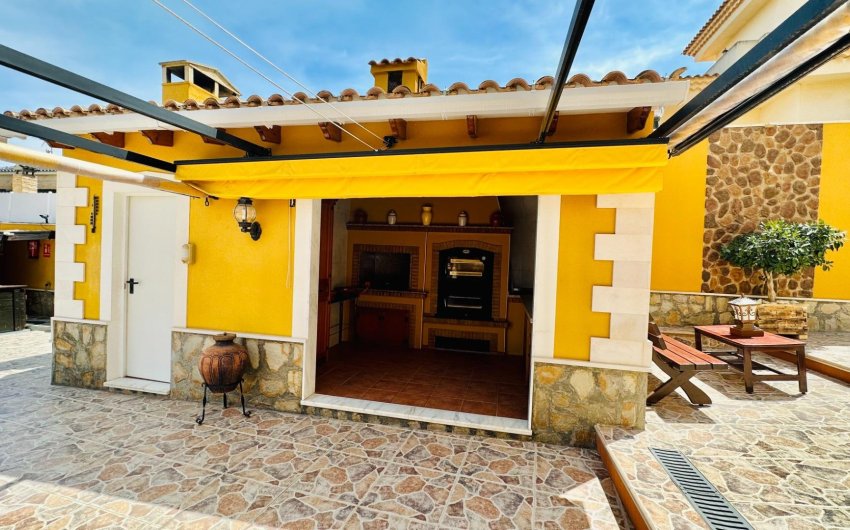 Revente - Villa -
Orihuela - Urb. Montepinar