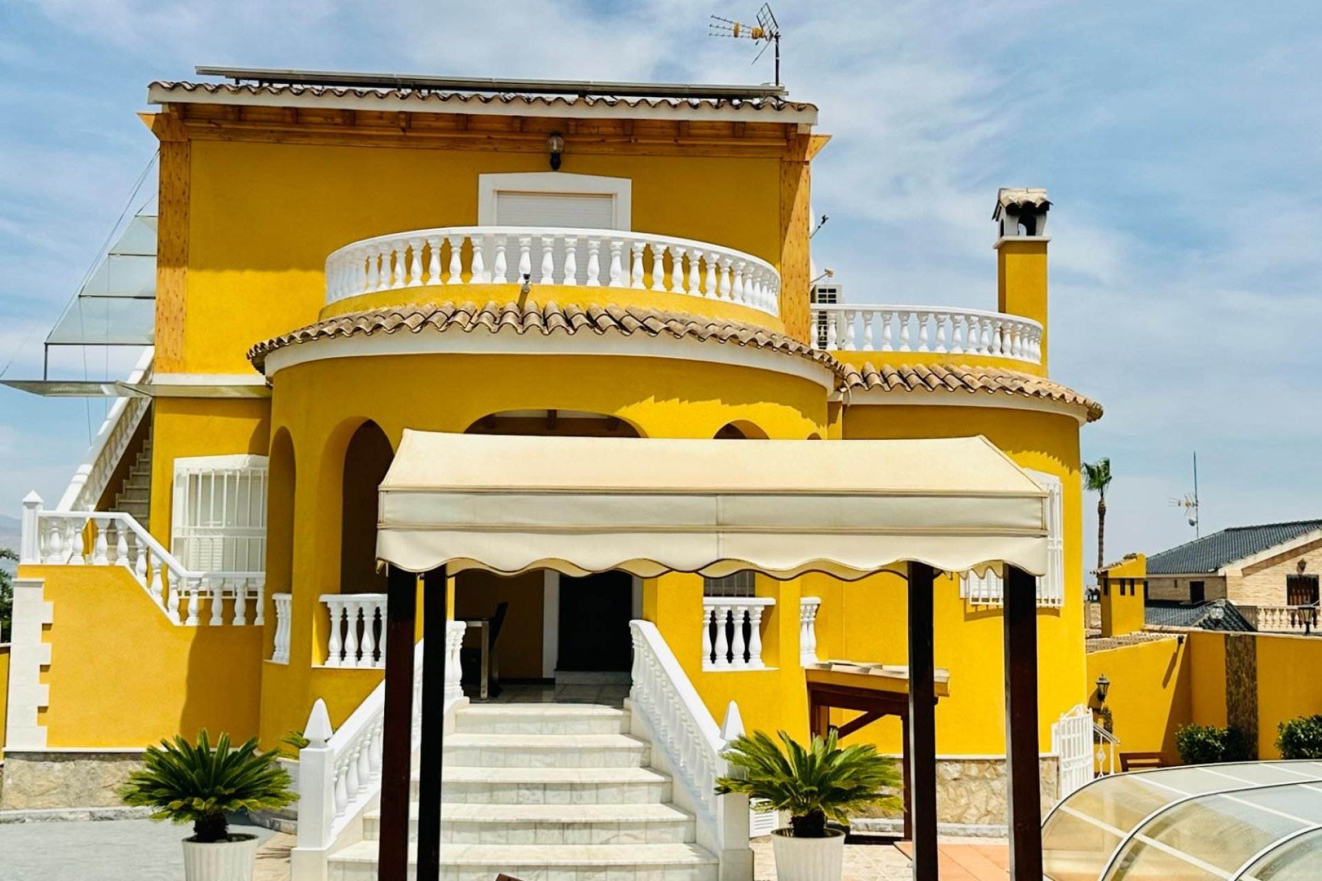 Revente - Villa -
Orihuela - Urb. Montepinar