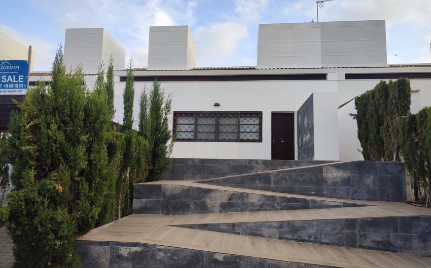 Revente - Villa -
Peraleja Golf