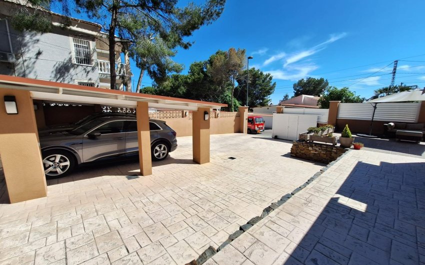 Revente - Villa -
Pilar de la Horadada - Pinar de Campoverde