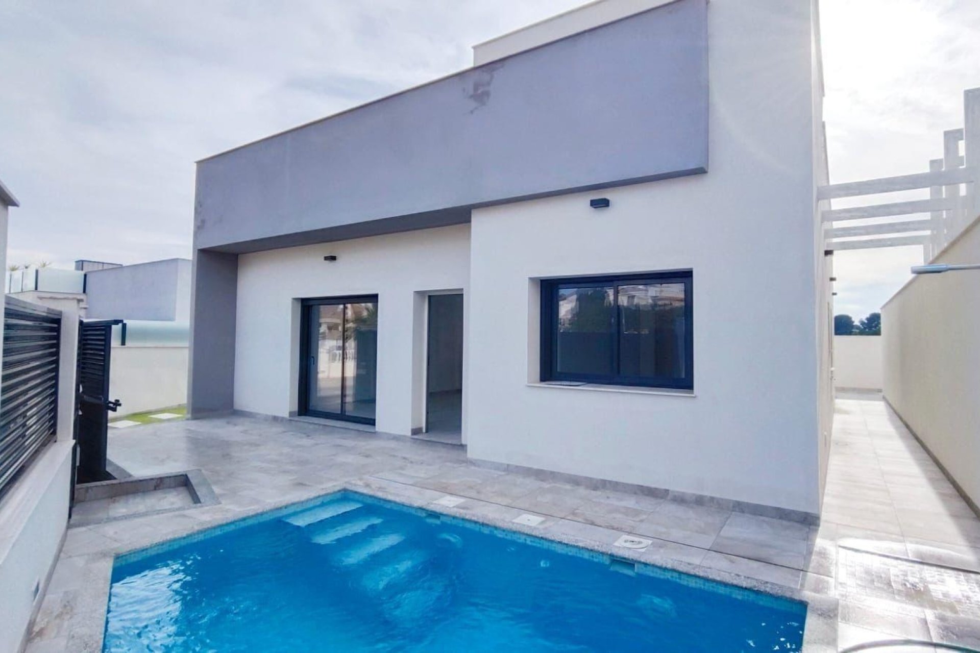 Revente - Villa -
Pilar de la Horadada - Pinar de Campoverde