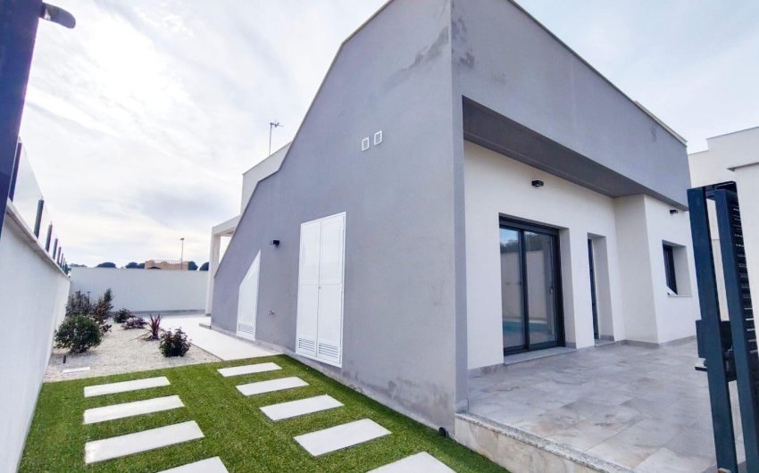 Revente - Villa -
Pilar de la Horadada - Pinar de Campoverde