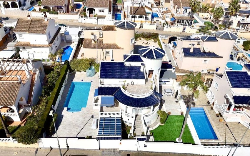 Revente - Villa -
Pinar de Campoverde - Inland