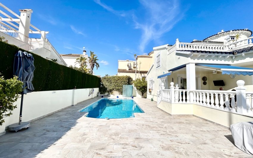 Revente - Villa -
Pinar de Campoverde - Inland