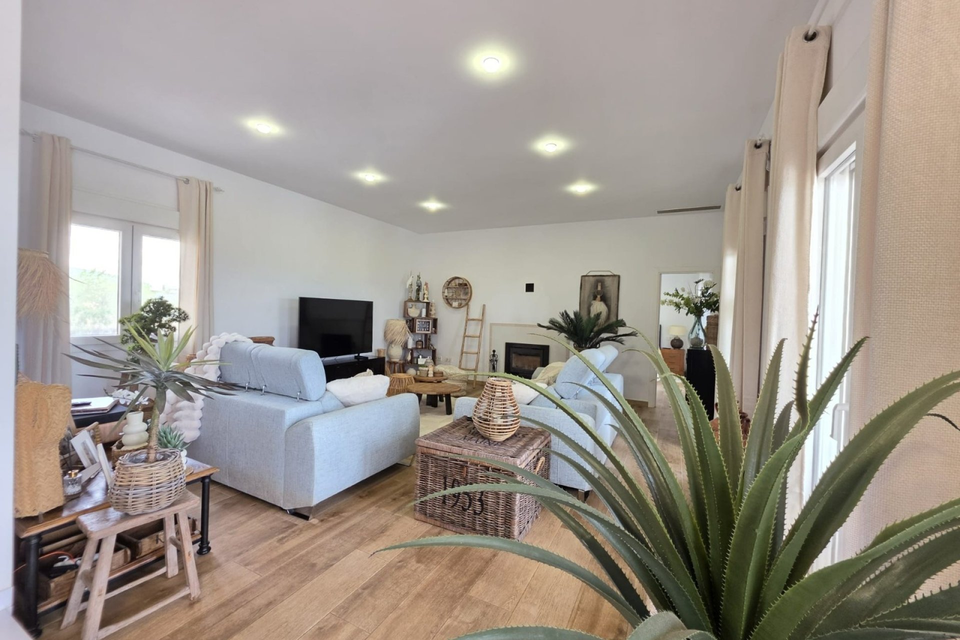 Revente - Villa -
Pinoso - Inland