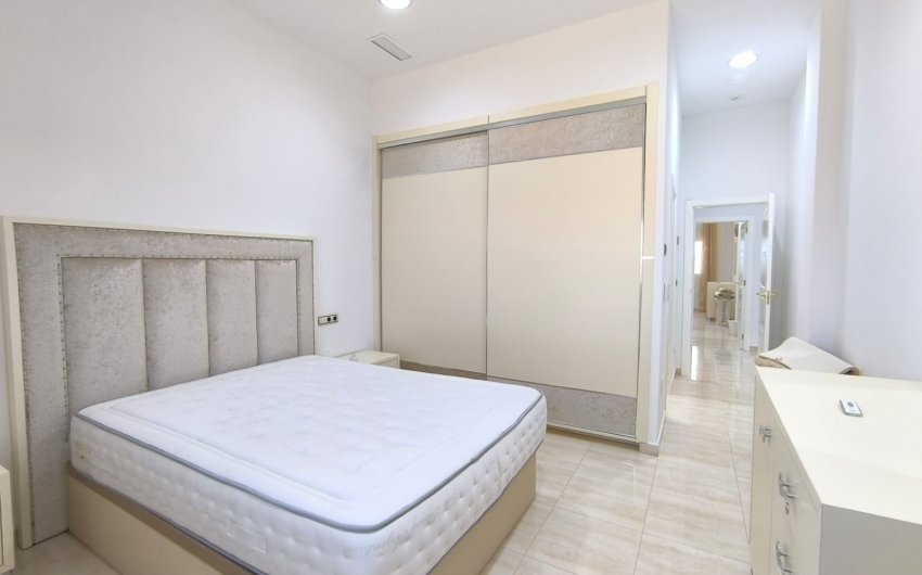 Revente - Villa -
Pinoso - Inland