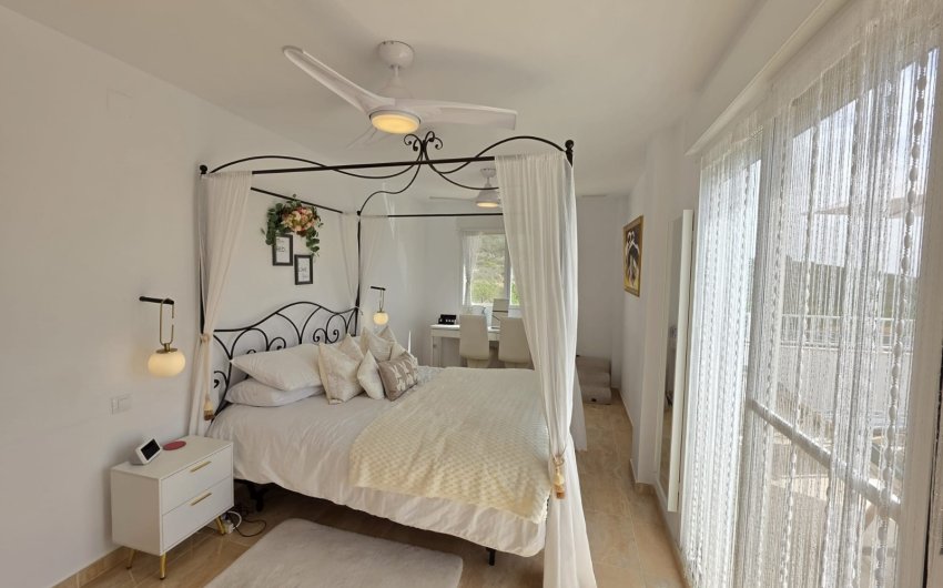 Revente - Villa -
Pinoso - Inland