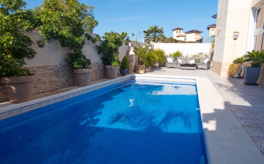 Revente - Villa -
Playa Flamenca - Costa Blanca