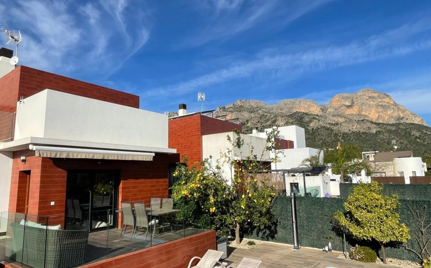 Revente - Villa -
Polop - Alberca