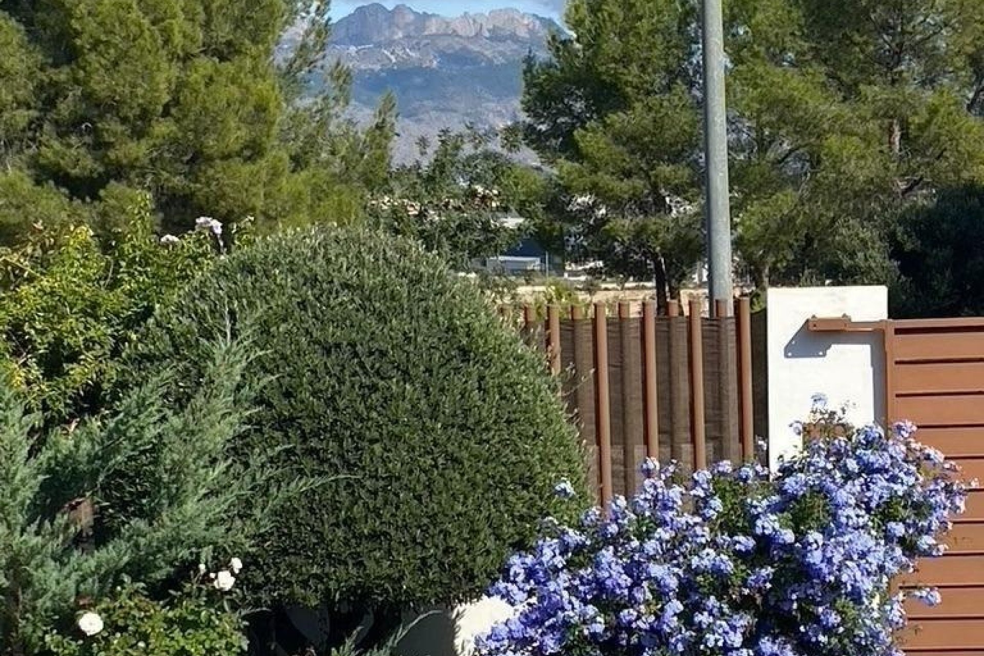 Revente - Villa -
Polop - Alberca