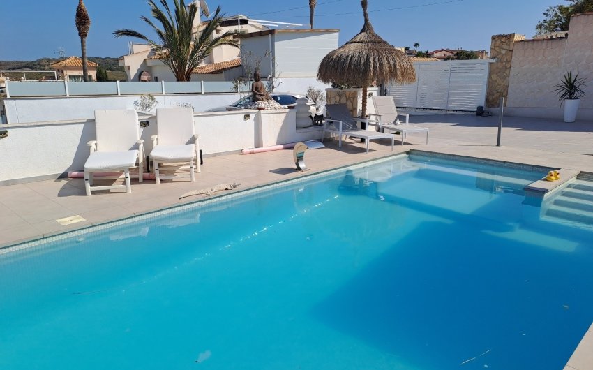Revente - Villa -
Rojales - Inland