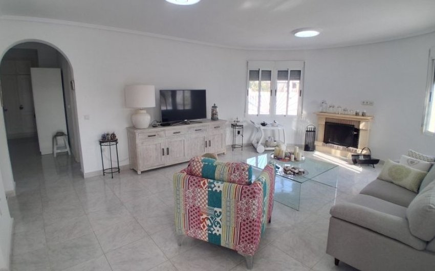 Revente - Villa -
Rojales - Inland