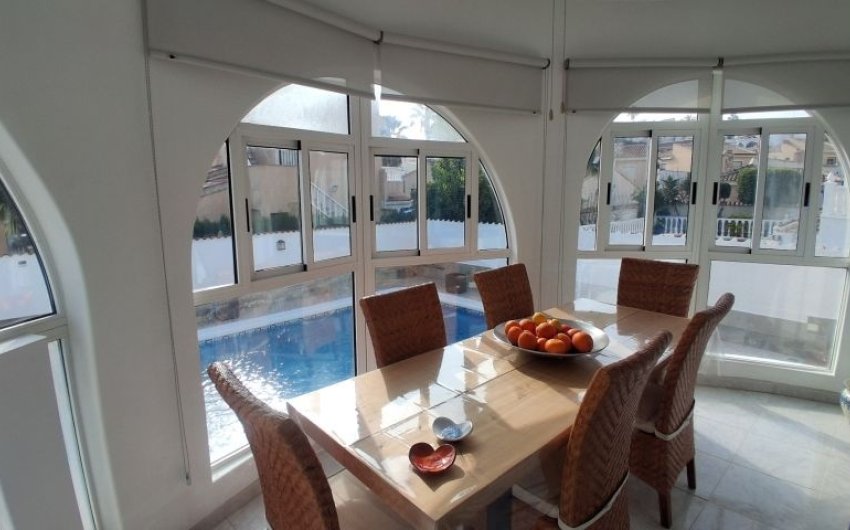 Revente - Villa -
Rojales - Inland