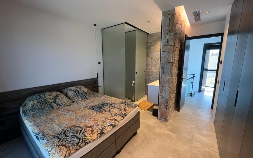 Revente - Villa -
Rojales - Inland