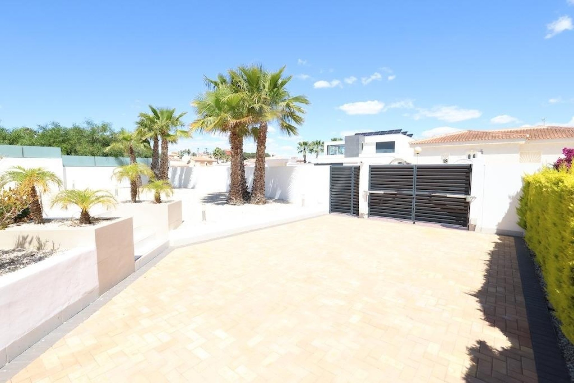 Revente - Villa -
Rojales - Inland