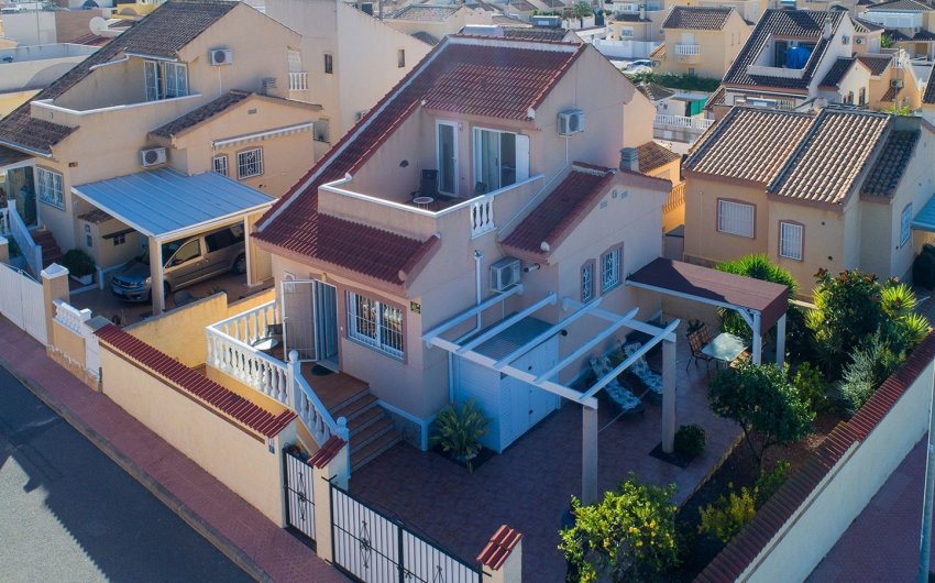 Revente - Villa -
Rojales - Pueblo