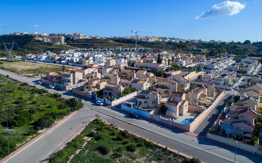 Revente - Villa -
Rojales - Pueblo