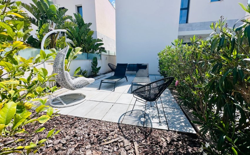 Revente - Villa -
Rojales