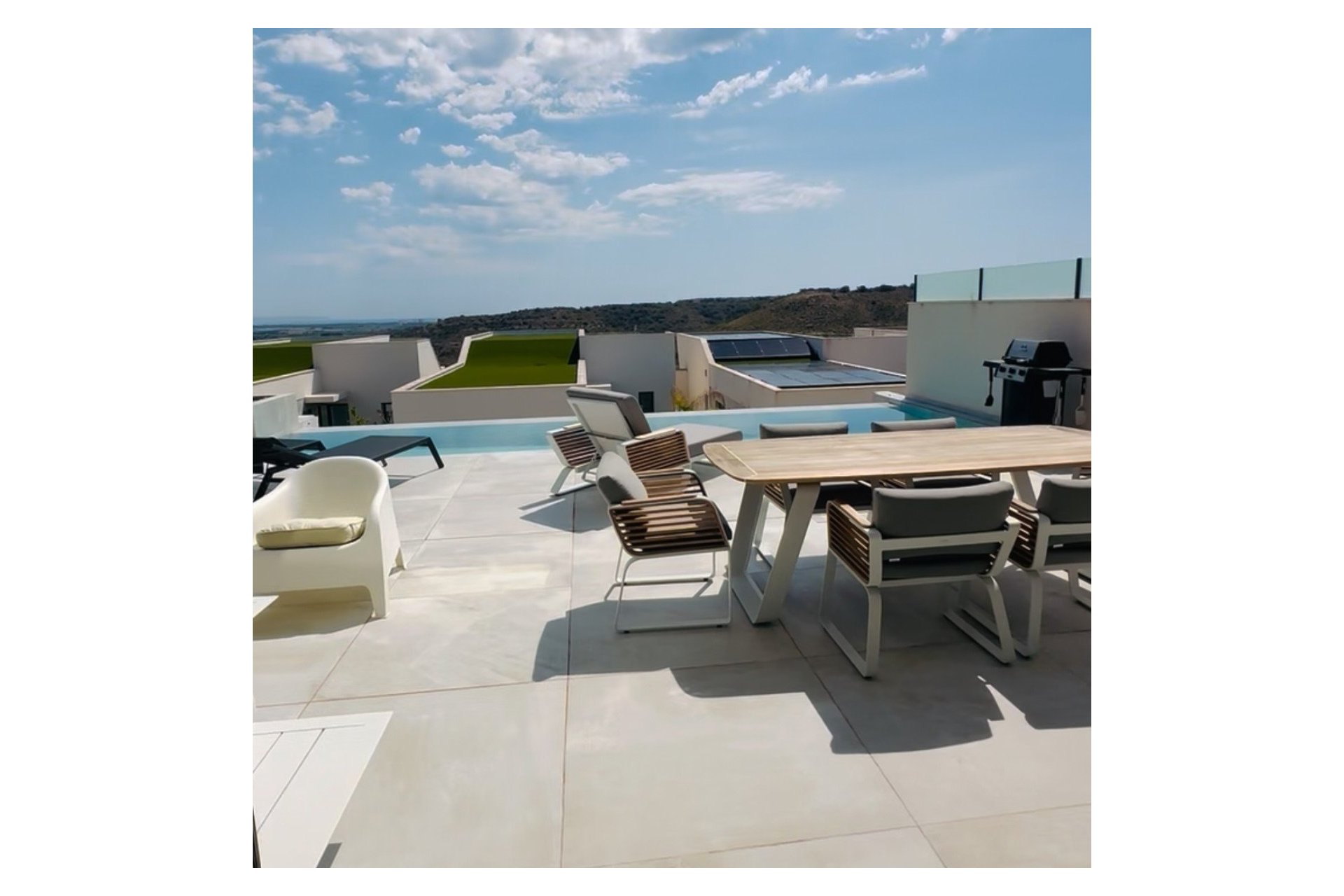 Revente - Villa -
Rojales