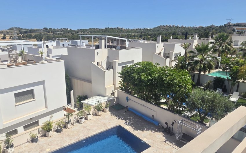 Revente - Villa -
San Miguel de Salinas - Inland
