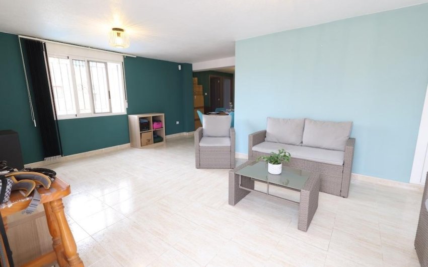 Revente - Villa -
San Miguel de Salinas - Inland