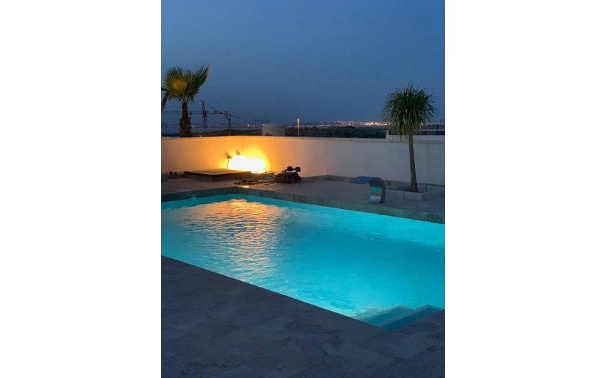 Revente - Villa -
San Miguel de Salinas - Inland