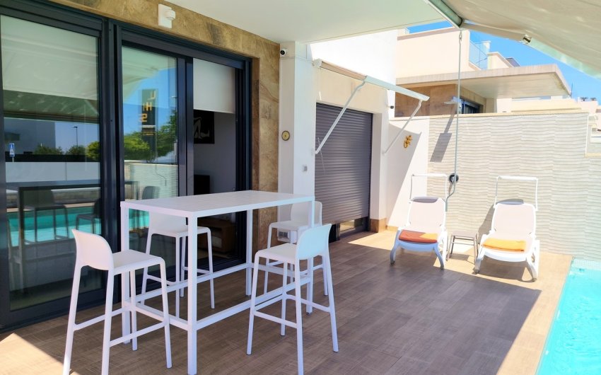 Revente - Villa -
San Miguel de Salinas - Inland