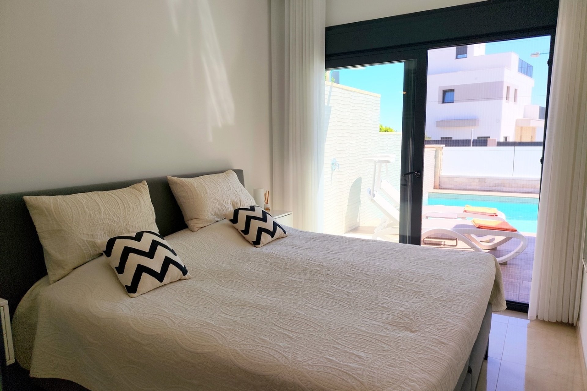 Revente - Villa -
San Miguel de Salinas - Inland