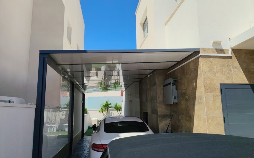 Revente - Villa -
San Miguel de Salinas - Inland