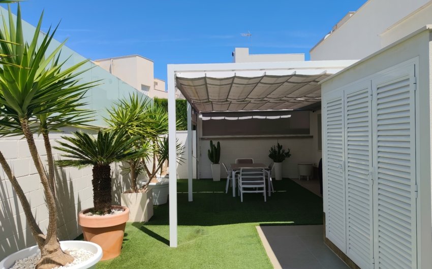 Revente - Villa -
San Miguel de Salinas - Inland