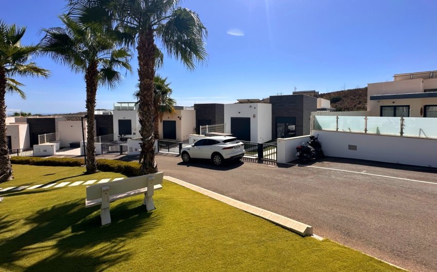 Revente - Villa -
San Miguel de Salinas - Inland