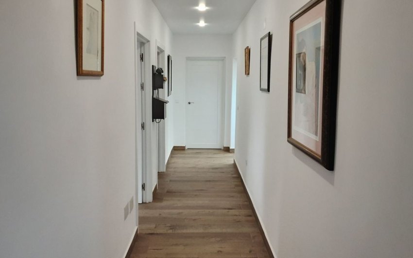 Revente - Villa -
San Miguel de Salinas - Inland