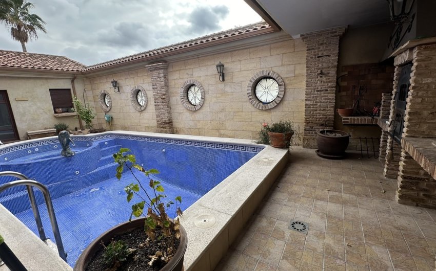 Revente - Villa -
San Miguel de Salinas - Inland