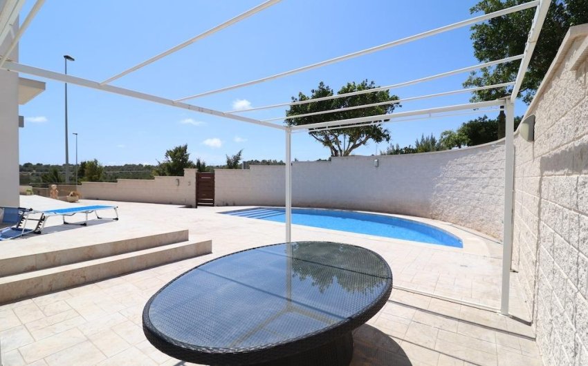 Revente - Villa -
San Miguel de Salinas - Inland