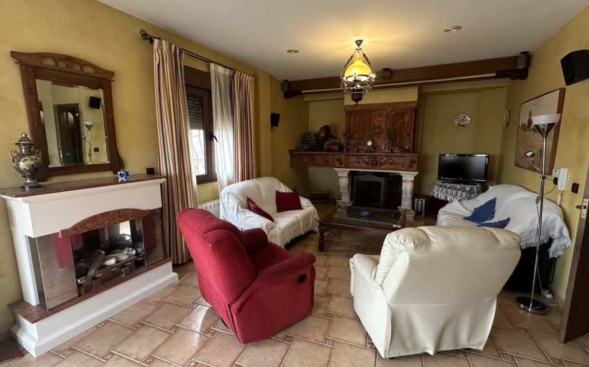 Revente - Villa -
San Miguel de Salinas - Inland