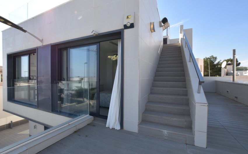 Revente - Villa -
San Miguel de Salinas - Inland