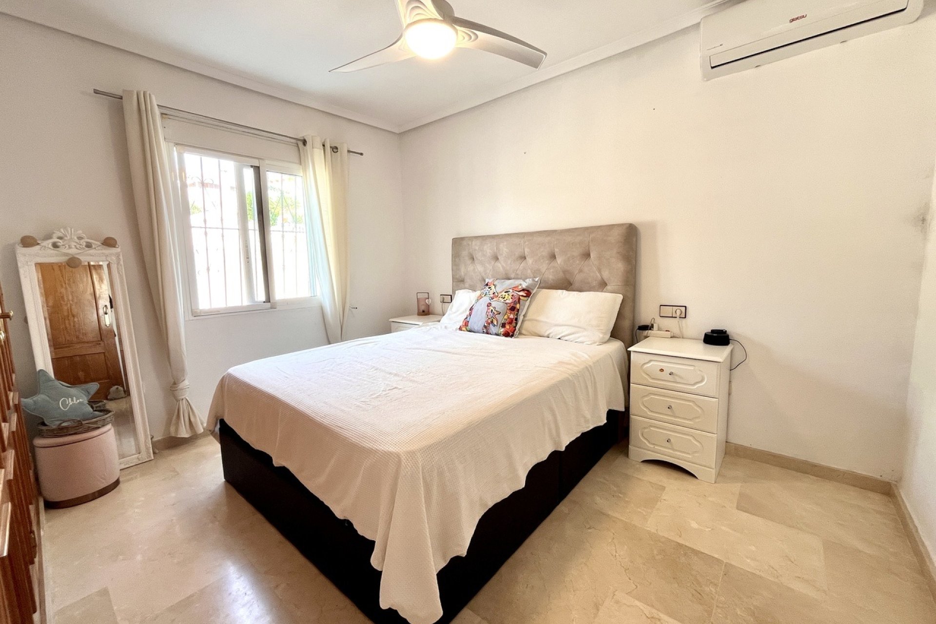 Revente - Villa -
San Miguel de Salinas - Inland