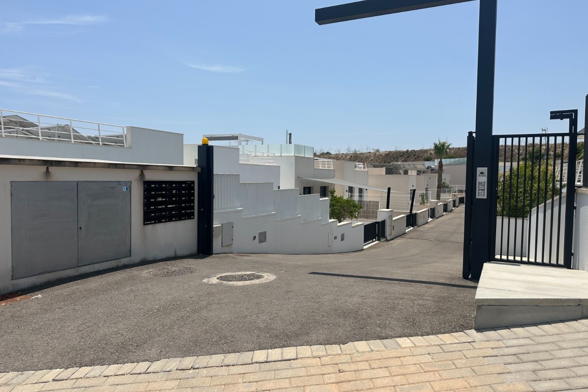 Revente - Villa -
San Miguel de Salinas - Inland