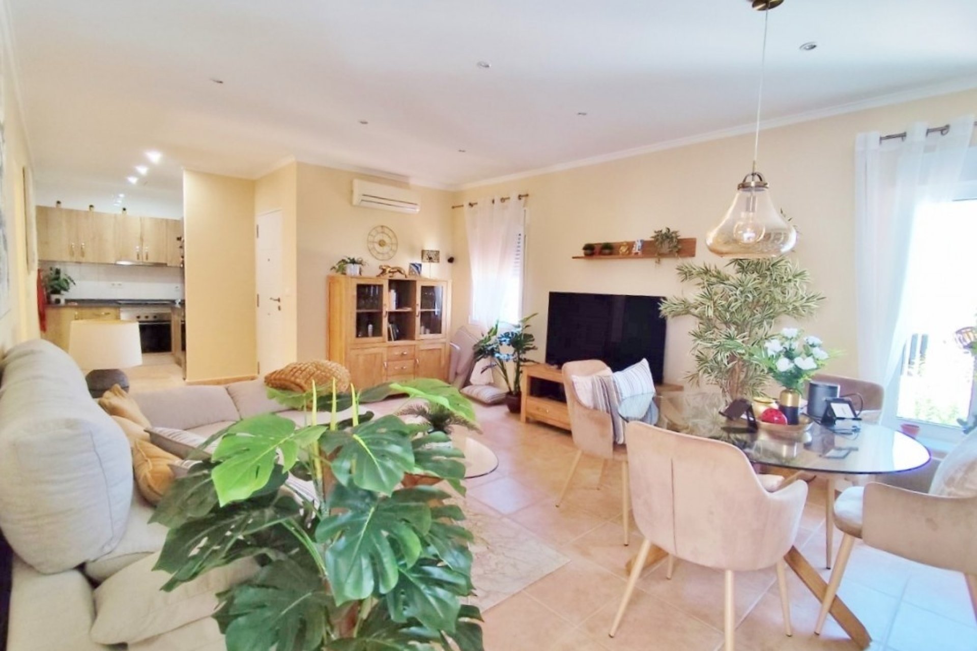 Revente - Villa -
San Miguel de Salinas - Inland