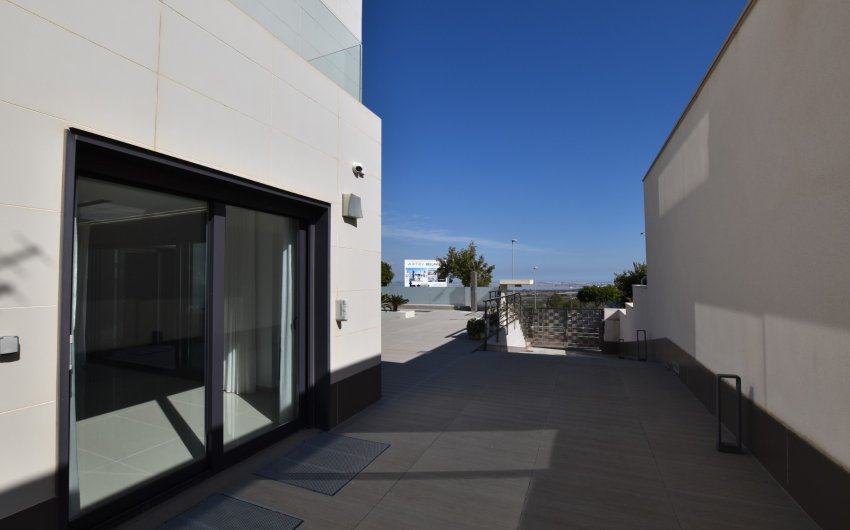 Revente - Villa -
San Miguel de Salinas - Inland