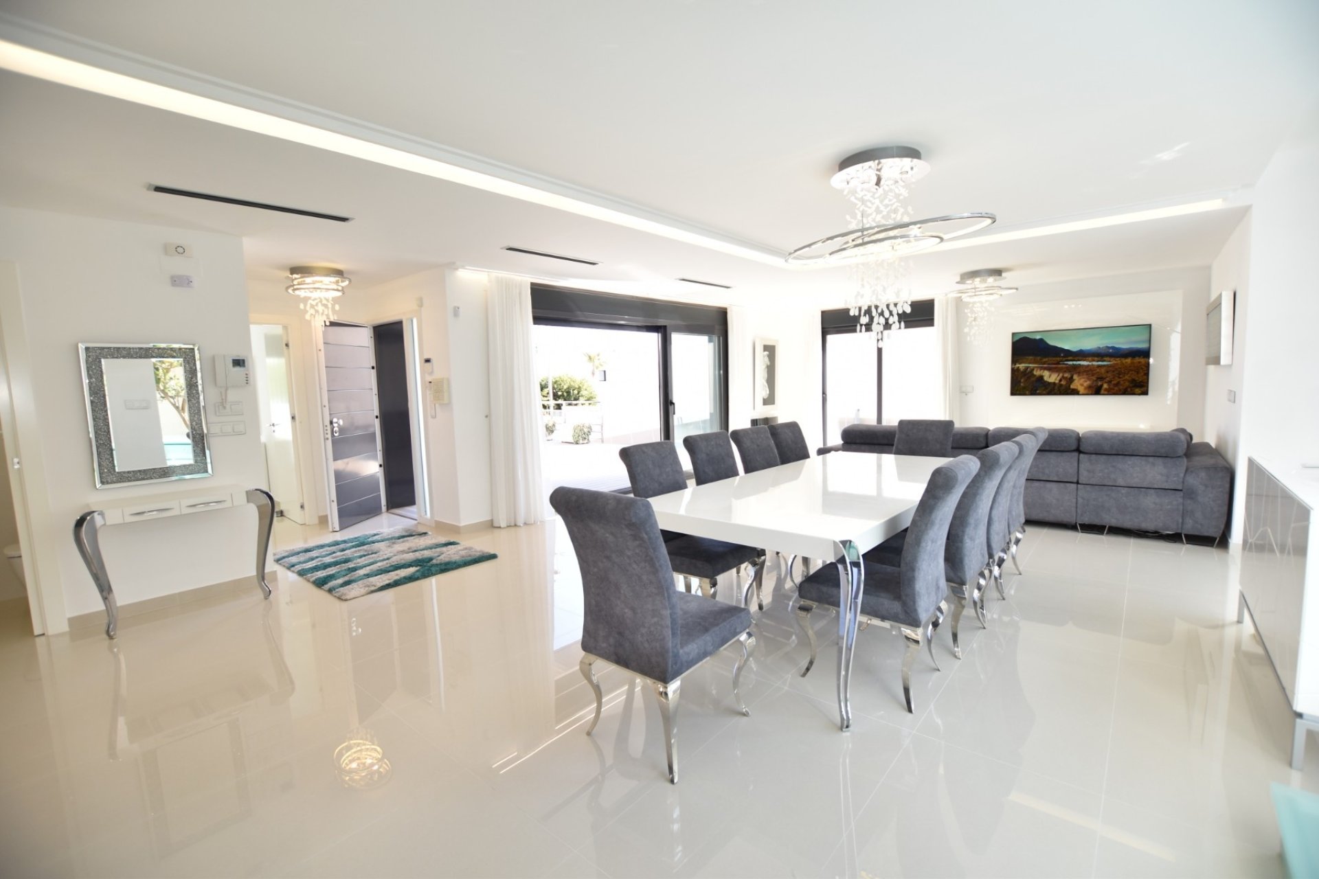 Revente - Villa -
San Miguel de Salinas - Inland