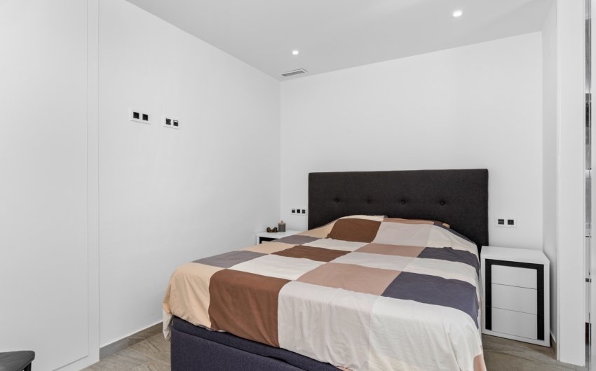 Revente - Villa -
San Miguel de Salinas - Inland