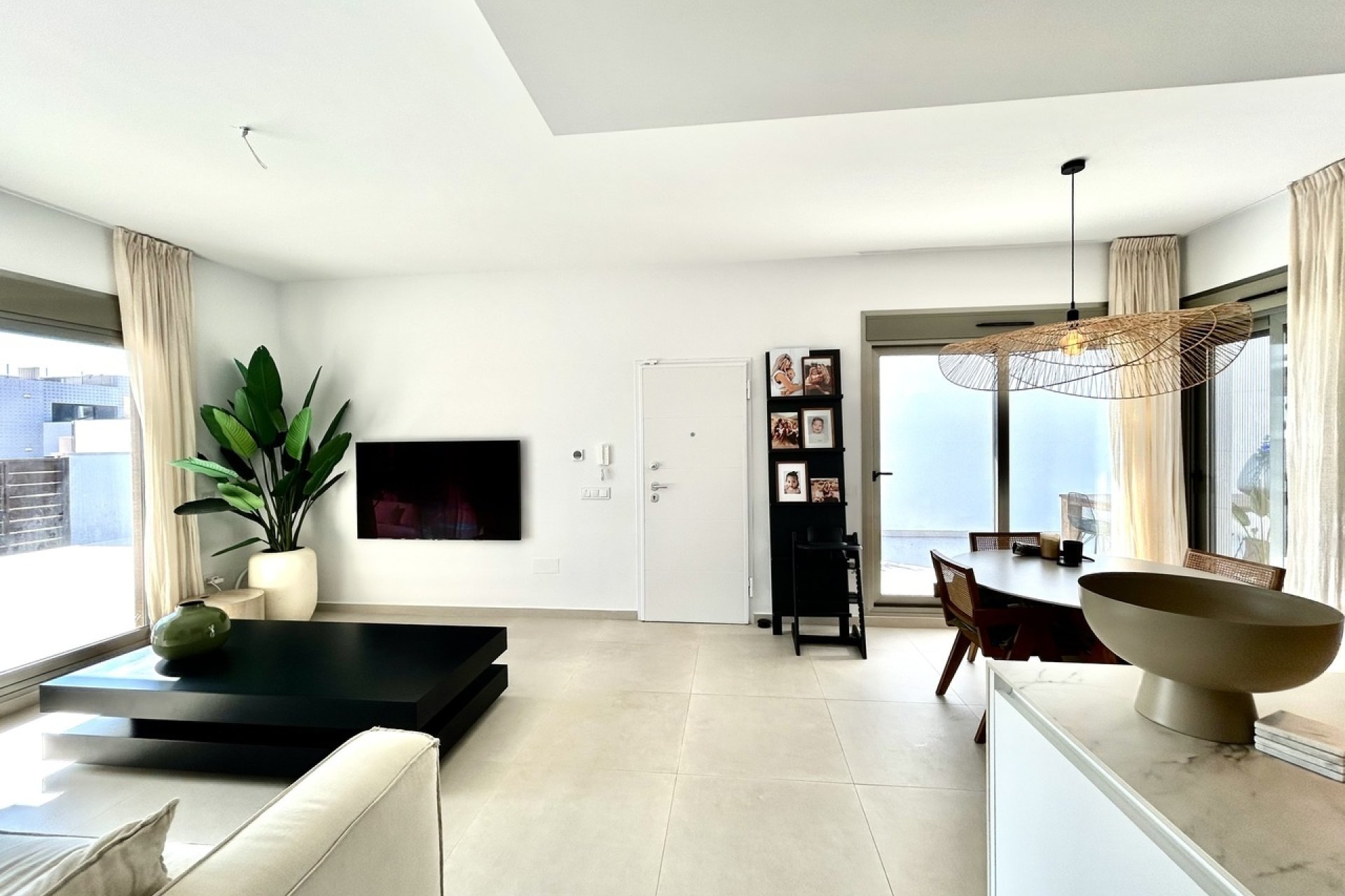 Revente - Villa -
San Miguel de Salinas - Inland