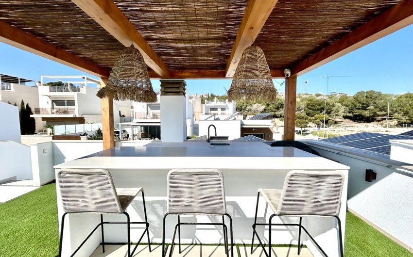 Revente - Villa -
San Miguel de Salinas - Inland